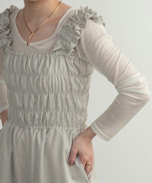 Amiur(エミレ)の「twill cloth shirring overall / ツイルクロスシャーリングオーバーオール(サロペット/オーバーオール・レディース・ブラック/アイボリー/ベージュ・FREE)」の9枚目の写真