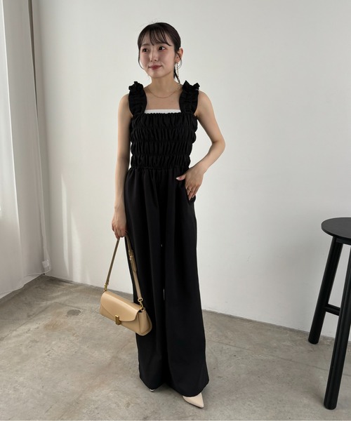 Amiur(エミレ)の「twill cloth shirring overall / ツイルクロスシャーリングオーバーオール(サロペット/オーバーオール・レディース・ブラック/アイボリー/ベージュ・FREE)」の13枚目の写真