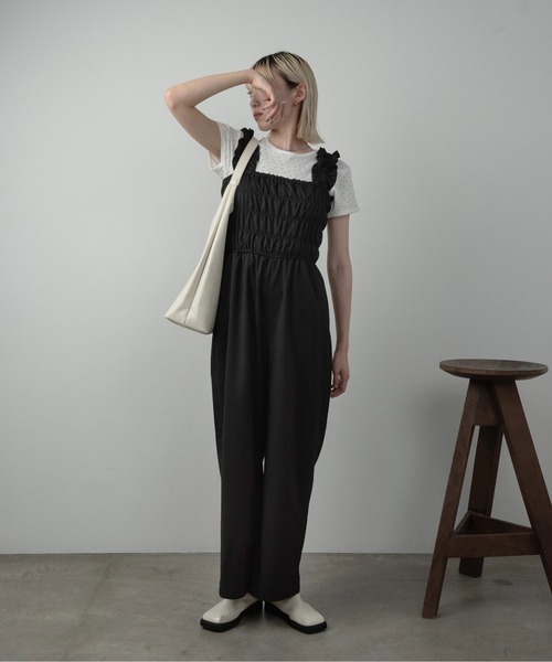 Amiur(エミレ)の「twill cloth shirring overall / ツイルクロスシャーリングオーバーオール(サロペット/オーバーオール・レディース・ブラック/アイボリー/ベージュ・FREE)」の17枚目の写真