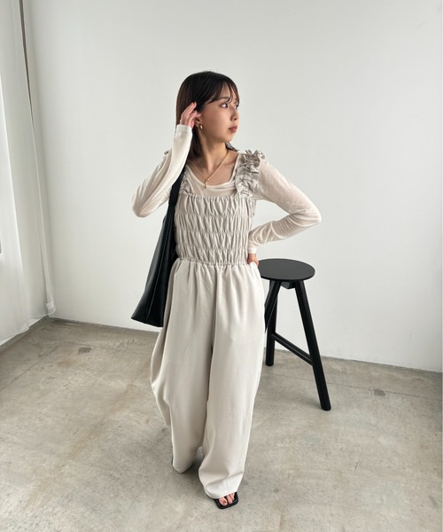Amiur(エミレ)の「twill cloth shirring overall / ツイルクロスシャーリングオーバーオール(サロペット/オーバーオール・レディース・ブラック/アイボリー/ベージュ・FREE)」の19枚目の写真