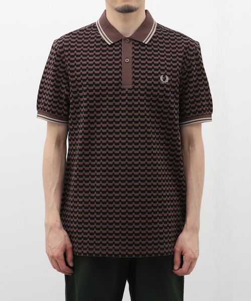 FRED PERRY（フレッドペリー）の「FRED PERRY (フレッド ペリー) ABSTRACT GRAPHIC  POLO SHIRT M7791（ポロシャツ・メンズ・ブラウン系その他・MEDIUM/LARGE）」の3枚目の写真