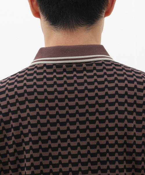 FRED PERRY（フレッドペリー）の「FRED PERRY (フレッド ペリー) ABSTRACT GRAPHIC  POLO SHIRT M7791（ポロシャツ・メンズ・ブラウン系その他・MEDIUM/LARGE）」の7枚目の写真