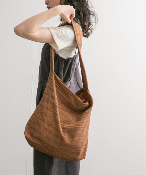 KBF（ケイビーエフ）の「BIGショルダーBAG（ショルダーバッグ・レディース・ブラウン/オフホワイト・ONE）」の6枚目の写真