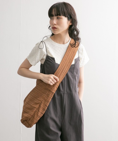 KBF（ケイビーエフ）の「BIGショルダーBAG（ショルダーバッグ・レディース・ブラウン/オフホワイト・ONE）」の9枚目の写真