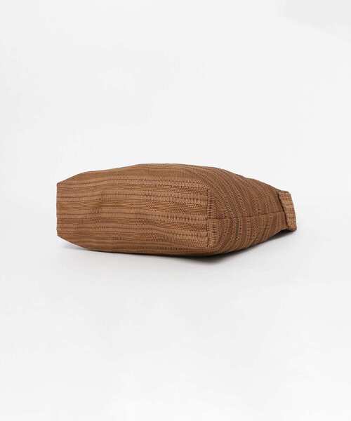 KBF（ケイビーエフ）の「BIGショルダーBAG（ショルダーバッグ・レディース・ブラウン/オフホワイト・ONE）」の14枚目の写真