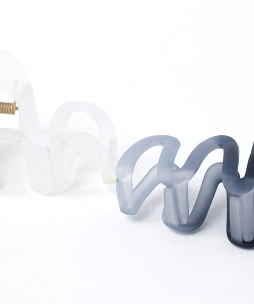 LAKOLE(ラコレ)の「うねうねくもりマットバンスクリップ / 127804(バレッタ/ヘアクリップ・レディース・ブルー/その他3/ピンク・FREE)」の8枚目の写真