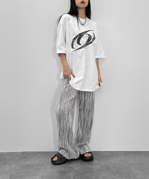 LVEU.（ラブユ.）の「【LVEU.】ニュアンス柄プリーツパンツ / ボトムス パンツ 総柄 ストライプ風 プリーツ イージー ブラック ブルー グレー ZOZOTOWN限定（その他パンツ・レディース・ブラック/ブルー/グレー・FREE）」の2枚目の写真