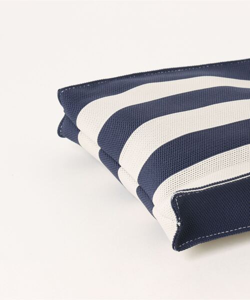 FRUIT OF THE LOOM(フルーツオブザルーム)の「【FRUIT OF THE LOOM】STRIPED MINI SHOULDER BAG/ミニショルダーバッグ/ストライプ柄(ショルダーバッグ・メンズ・ネイビー/レッド/グリーン/サックスブルー/ラベンダー・FREE)」の7枚目の写真
