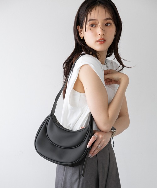 RAGEBLUE（レイジブルー）の「ハーフムーンハンドバック（ショルダーバッグ・レディース・ブラック/レッド・FREE）」の11枚目の写真