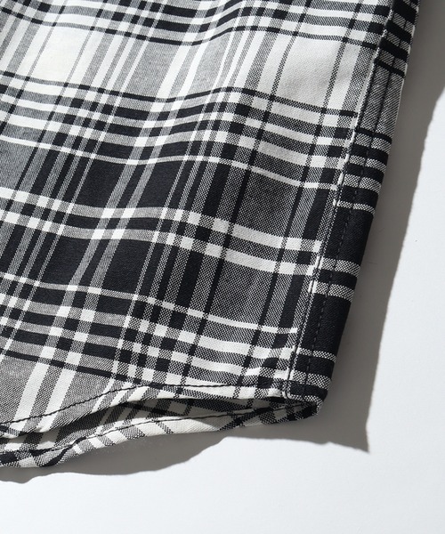 Dickies(ディッキーズ)の「【GENUINE DICKIES/ジェニュインディッキーズ】オックス 刺繍ロゴ入り 長袖 チェック シャツ(シャツ/ブラウス・メンズ・アイボリー/チャコールグレー/レッド・M/L/XL)」の11枚目の写真