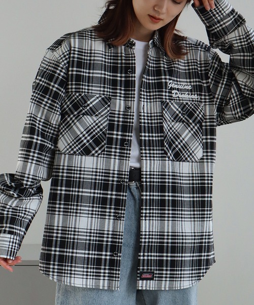 Dickies(ディッキーズ)の「【GENUINE DICKIES/ジェニュインディッキーズ】オックス 刺繍ロゴ入り 長袖 チェック シャツ(シャツ/ブラウス・メンズ・アイボリー/チャコールグレー/レッド・M/L/XL)」の13枚目の写真