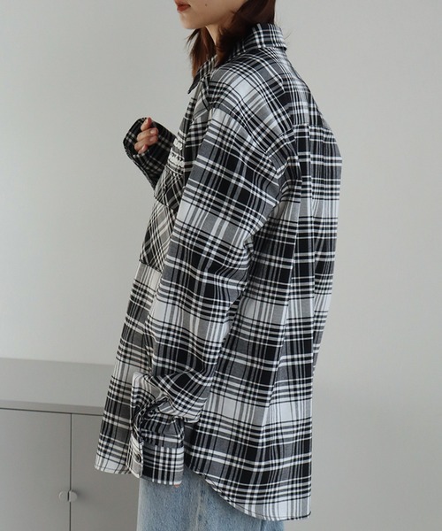 Dickies(ディッキーズ)の「【GENUINE DICKIES/ジェニュインディッキーズ】オックス 刺繍ロゴ入り 長袖 チェック シャツ(シャツ/ブラウス・メンズ・アイボリー/チャコールグレー/レッド・M/L/XL)」の14枚目の写真