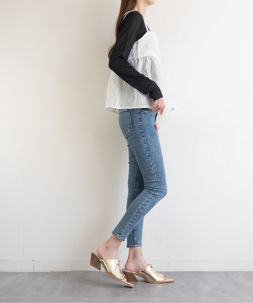 Fabby fabby(ファビィーファビィー)の「ポインテッドワンベルトサンダル(サンダル・レディース・シルバー/ゴールド/ブラック・MEDIUM/LARGE/SMALL)」の18枚目の写真