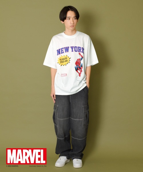 GLAZOS（グラソス）の「【大人向けサイズあり】【MARVEL】スパイダーマン/カレッジロゴビッグTシャツ（Tシャツ/カットソー・キッズ・ホワイト/ブルー/ブラック・M/S/LL/L）」の4枚目の写真