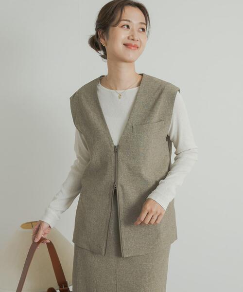 URBAN RESEARCH DOORS（アーバンリサーチドアーズ）の「『UR TECH DRYLUXE』フロントZIPベスト（ベスト・レディース・カーキ/ブラック・MEDIUM）」の9枚目の写真