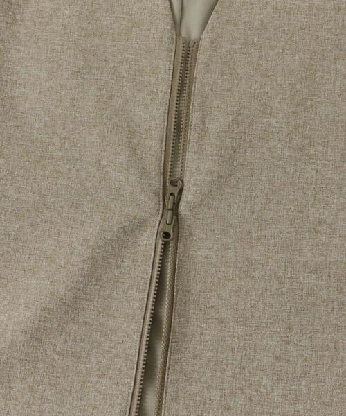 URBAN RESEARCH DOORS（アーバンリサーチドアーズ）の「『UR TECH DRYLUXE』フロントZIPベスト（ベスト・レディース・カーキ/ブラック・MEDIUM）」の18枚目の写真