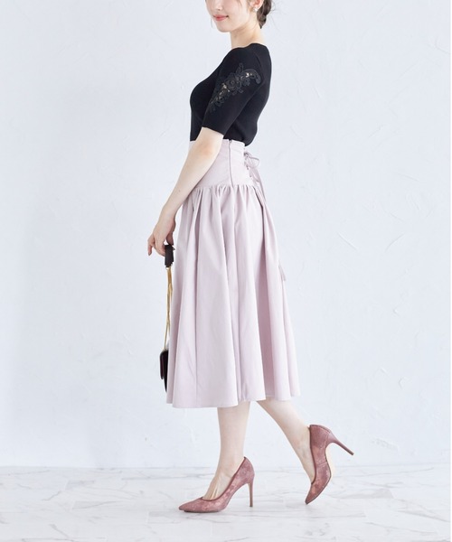 tocco closet(トッコ クローゼット)の「フラワー刺繍スリーブリブニットプルオーバー(ニット/セーター・レディース・グレイッシュブルー/ピンク/ブラック・M)」の5枚目の写真