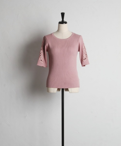 tocco closet(トッコ クローゼット)の「フラワー刺繍スリーブリブニットプルオーバー(ニット/セーター・レディース・グレイッシュブルー/ピンク/ブラック・M)」の20枚目の写真
