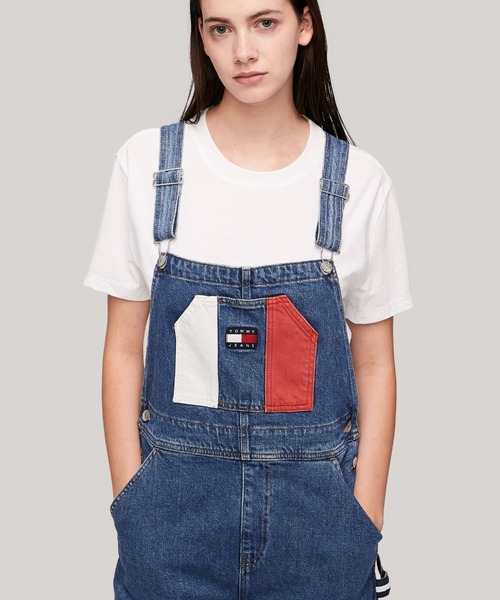TOMMY HILFIGER(トミーヒルフィガー)の「クラシックダンガリーフラッグオーバーオール(サロペット/オーバーオール・レディース・インディゴブルー・SMALL/MEDIUM)」の3枚目の写真