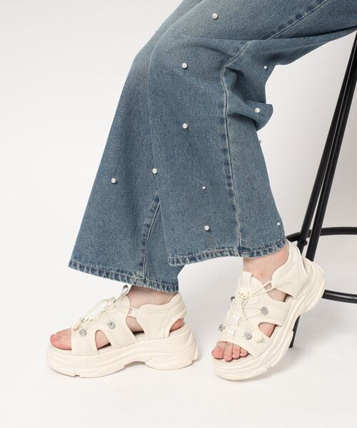 cs T&P（シーエスティーアンドピー）の「軽量 厚底ビジュースポサン（サンダル・レディース・ベージュ/ホワイト/ブラック・S/M/L/LL）」の6枚目の写真