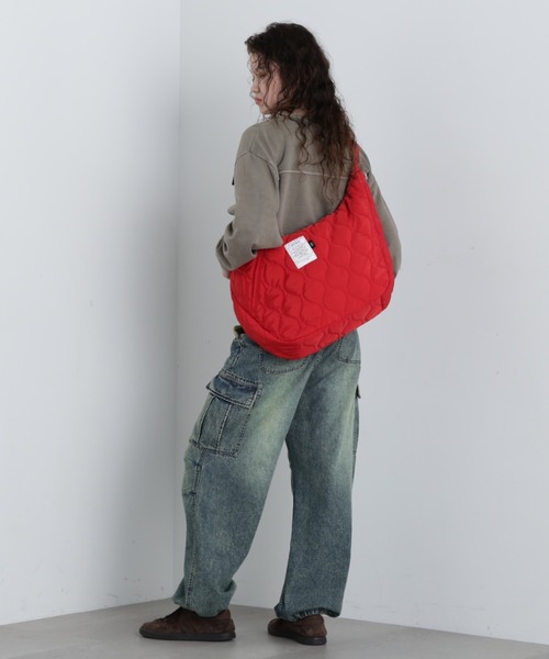 AVIREX(アヴィレックス)の「《限定》BONDING QUILTING SHOULDER BAG/キルティングショルダーバッグ(ショルダーバッグ・レディース・レッド/グリーン系その他/ネイビー/ブラック/ブラック系その他・F)」の16枚目の写真