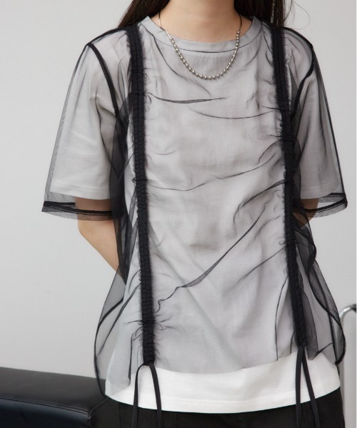 AZUL by moussy(アズールバイマウジー)の「チュールレイヤードドロストトップス(Tシャツ/カットソー・レディース・アイボリー/ブラック/グレー・FREE)」の3枚目の写真