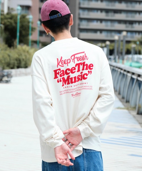 WEGO(ウィゴー)の「WEGO/フロッキーロゴBIG T(Tシャツ/カットソー・メンズ・アイボリー/ホワイト/グリーン・LARGE/MEDIUM)」の1枚目の写真