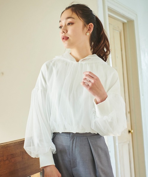 31 Sons de mode(トランテアン ソン ドゥ モード)の「チュールレイヤードパーカー(パーカー・レディース・オフホワイト/グレー・フリー)」の1枚目の写真