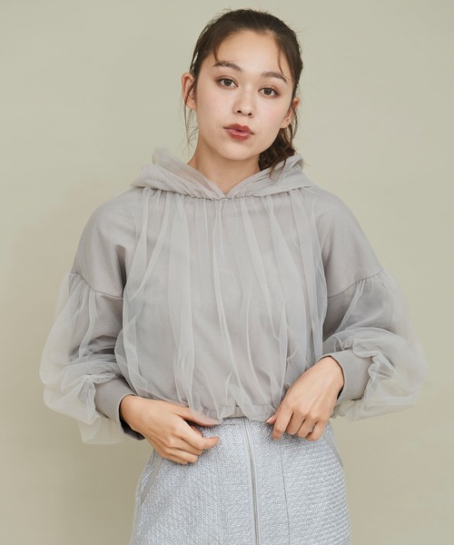 31 Sons de mode(トランテアン ソン ドゥ モード)の「チュールレイヤードパーカー(パーカー・レディース・オフホワイト/グレー・フリー)」の19枚目の写真