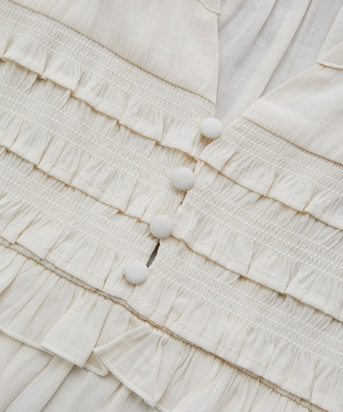 VIS（ビス）の「割繊シャーリングミニフリルブラウス/洗える（シャツ/ブラウス・レディース・チャコールグレー/オフホワイト/ホワイト系その他6/ピンク・FREE）」の8枚目の写真