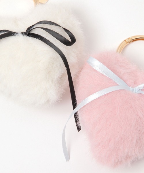 tiny tiny（ティニーティニー）の「ファーモチーフチャーム[tiny tiny(ティニーティニー)]（チャーム・レディース・ホワイト/ピンク/ブルー/イエロー・0）」の8枚目の写真