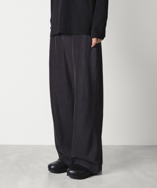 ATTACHMENT(アタッチメント)の「CO/PE ハイゲージパイル ワイドラウンジトラウザーズ / CO/PE HIGH GAUGE PILE WIDE LOUNGE TROUSERS(その他パンツ・メンズ・ライトベージュ/ブラック・2/1/3)」の10枚目の写真