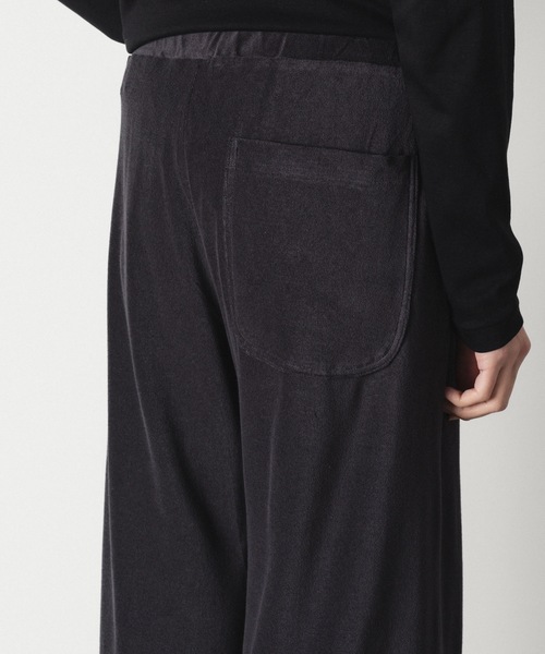 ATTACHMENT(アタッチメント)の「CO/PE ハイゲージパイル ワイドラウンジトラウザーズ / CO/PE HIGH GAUGE PILE WIDE LOUNGE TROUSERS(その他パンツ・メンズ・ライトベージュ/ブラック・2/1/3)」の15枚目の写真