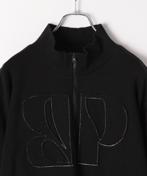 PAGEBOY(ページボーイ)の「ハーフZIPロゴスウェット(スウェット・レディース・ブルー/ブラック/ベージュ・FREE)」の21枚目の写真