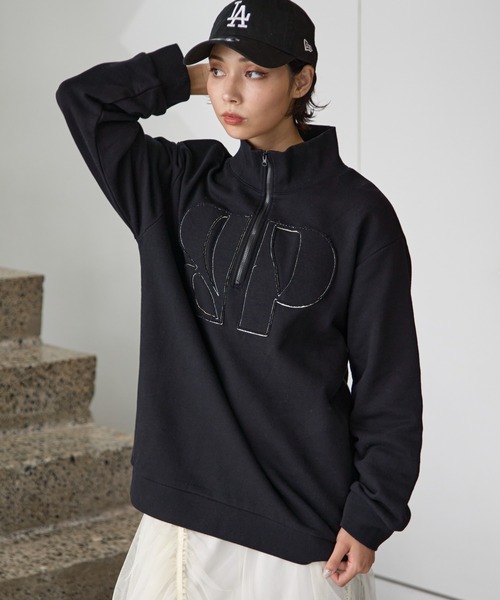 PAGEBOY(ページボーイ)の「ハーフZIPロゴスウェット(スウェット・レディース・ブルー/ブラック/ベージュ・FREE)」の8枚目の写真