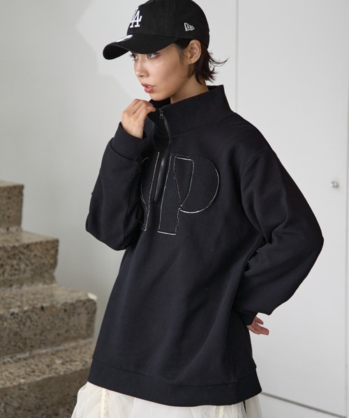PAGEBOY(ページボーイ)の「ハーフZIPロゴスウェット(スウェット・レディース・ブルー/ブラック/ベージュ・FREE)」の9枚目の写真