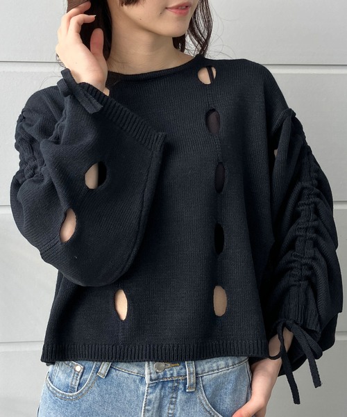 GLAMOROUS JANE(グラマラスジェーン)の「カットアウト袖シャーリングショート丈ニット(ニット/セーター・レディース・モカ/ブラック/アイボリー・FREE)」の14枚目の写真