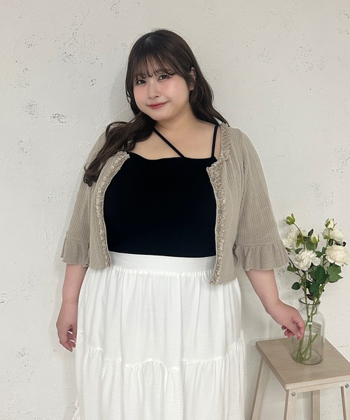 Louiosy(ルオシー)の「【Louiosy】【大きいサイズ】アシメストラップカップ付きキャミソールインナー(キャミソール・レディース・ブラック/オフホワイト・4L/3L/X-LARGE)」の11枚目の写真