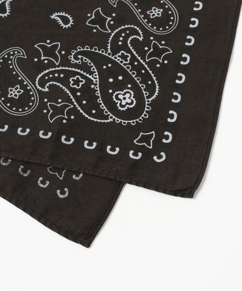 BEAMS（ビームス）の「【別注】ELEPHANT BRAND / バンダナ（ハンカチ/ハンドタオル・メンズ・グレー/ブラック・ONE SIZE）」の4枚目の写真