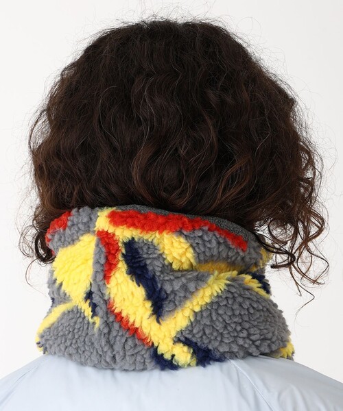 Columbia（コロンビア）の「Columbia／ゲシュモズル ネックゲイター ボアフリース／コロンビア（ネックウォーマー/スヌード・レディース・レッド/ブルー/グリーン/グレー/ブラック/ブラウン/ベージュ/ネイビー/ブラック系その他/グレー系その他・ONE SIZE）」の21枚目の写真