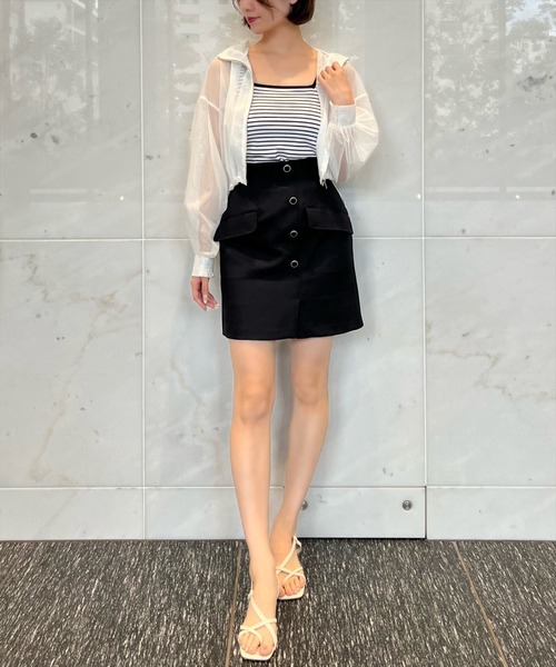 AND COUTURE(アンドクチュール)の「フラップミニスカート(スカート・レディース・ブラック/グレー/ネイビー・MEDIUM/SMALL)」の1枚目の写真