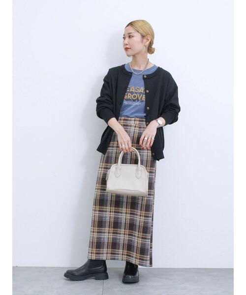Samansa Mos2 blue（サマンサモスモスブルー）の「ピグメントアソートプリントロンT（Tシャツ/カットソー・レディース・ブルー/チャコールグレー/シルバーグレー・F）」の4枚目の写真
