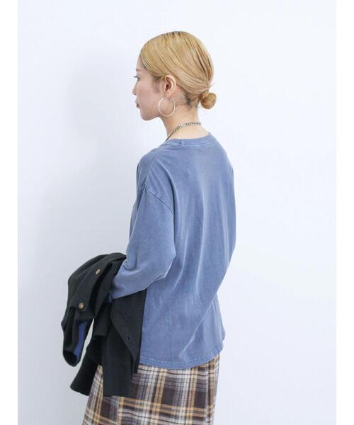 Samansa Mos2 blue（サマンサモスモスブルー）の「ピグメントアソートプリントロンT（Tシャツ/カットソー・レディース・ブルー/チャコールグレー/シルバーグレー・F）」の15枚目の写真