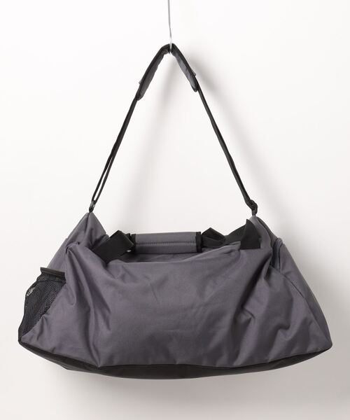 PUMA(プーマ)の「PUMA プーマ ユニセックス ファンダメンタル スポーツバッグ M 48L(ボストンバッグ・メンズ・グレー・フリー)」の2枚目の写真