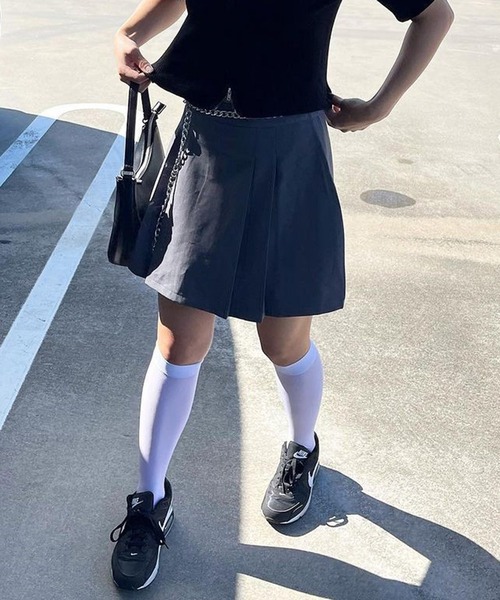 Chick(チック)の「▲Pleats Mini Skirt / プリーツミニスカート(スカート・レディース・ブラック/チャコールグレー/ホワイト/ベージュ・S/M/L)」の9枚目の写真