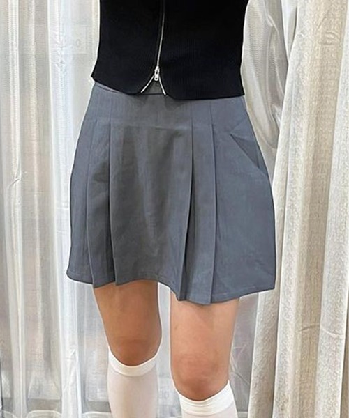 Chick(チック)の「▲Pleats Mini Skirt / プリーツミニスカート(スカート・レディース・ブラック/チャコールグレー/ホワイト/ベージュ・S/M/L)」の5枚目の写真