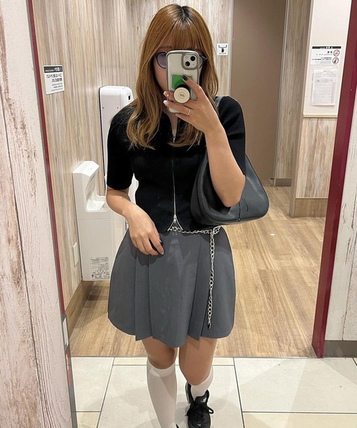 Chick(チック)の「▲Pleats Mini Skirt / プリーツミニスカート(スカート・レディース・ブラック/チャコールグレー/ホワイト/ベージュ・S/M/L)」の8枚目の写真