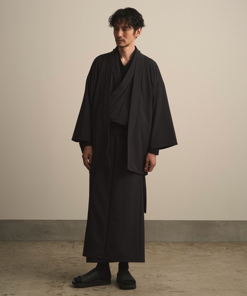 和ROBE（ワローブ）の「和ROBE / WINTER YUKATA TECH（浴衣・メンズ・ブラック/ダークネイビー/ブルー・2/3）」の8枚目の写真