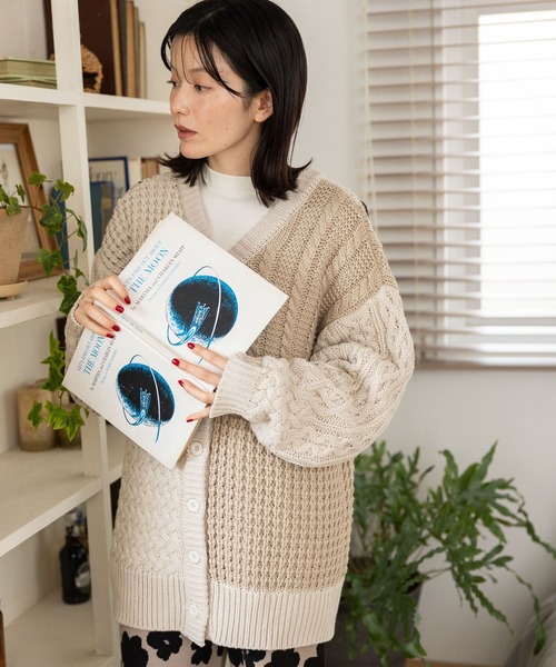 niko and...(ニコアンド)の「ケーブルパッチワークチュニック(チュニック・レディース・ブラック/ベージュ/ブルー・FREE)」の6枚目の写真