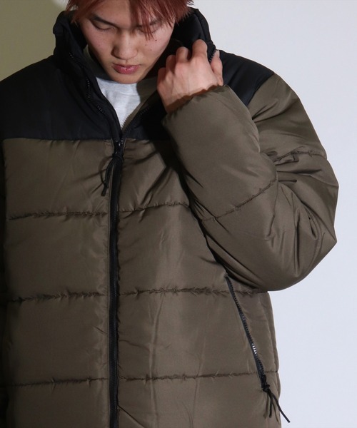 BAYBLO（ベイブロ）の「(DV)2トーン 中綿 パデット ボリューム ジャケット（ダウンジャケット/コート・メンズ・チャコールグレー×ブラック/ブラック×ブラック/オリーブ×ブラック・MEDIUM/LARGE/X-LARGE）」の3枚目の写真